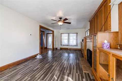 Living - 6226 Edward Ave, Ashtabula, OH 44004 photo 3 of 9