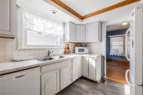 Kitchen - 6226 Edward Ave, Ashtabula, OH 44004 photo 3 of 5