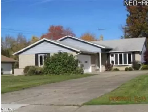 4943 Gleeten Rd, Richmond Heights, OH 44143