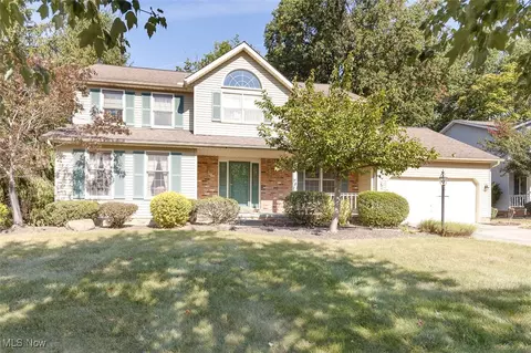 14340 Kingman Dr, Middleburg Heights, OH 44130