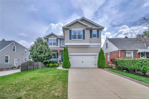 1371 Commonwealth Ave, Mayfield Heights, OH 44124