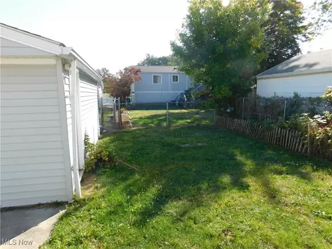 1705 Douglas Rd, Wickliffe, OH 44092 photo 26