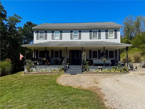 823 Greens Run Rd, Saint Marys, WV 26170
