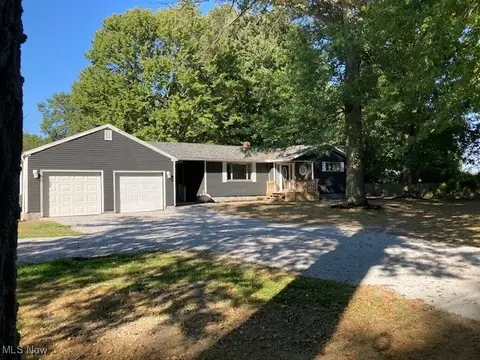 4374 Richmond Ave, Newton Falls, OH 44444