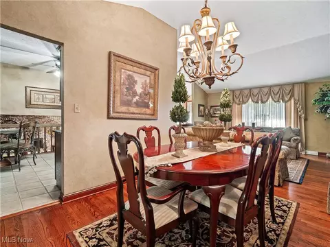 11228 Gordon Dr, Parma, OH 44130 photo 10