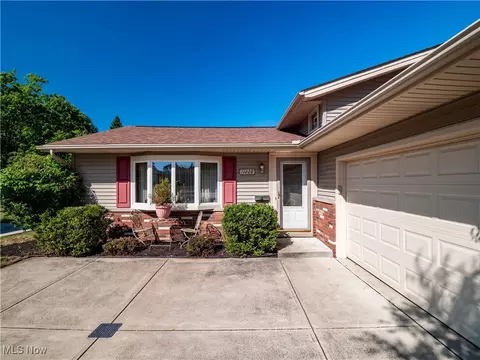 11228 Gordon Dr, Parma, OH 44130 photo 5