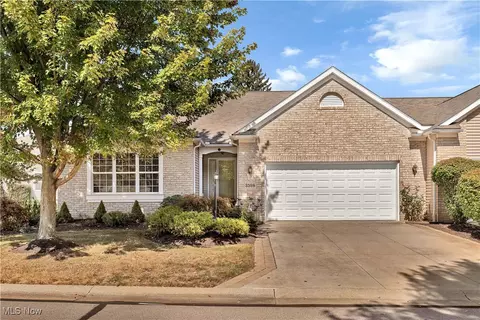 3598 Elmhurst Cir, Uniontown, OH 44685