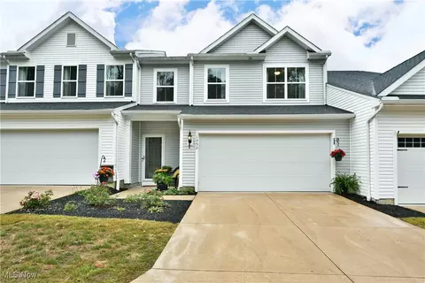 1352 Sassafras Pl, Uniontown, OH 44685
