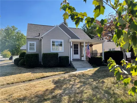 544 N Firestone Blvd, Akron, OH 44301