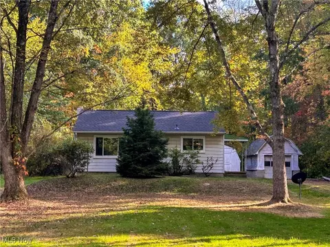 1757 4th St SW, Warren, OH 44485