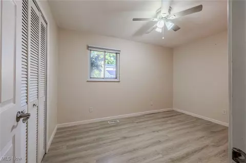 Bedroom - 967 Windermere Dr, Willoughby, OH 44094 photo 1 of 12