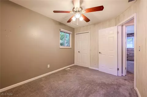 Bedroom - 967 Windermere Dr, Willoughby, OH 44094 photo 2 of 12