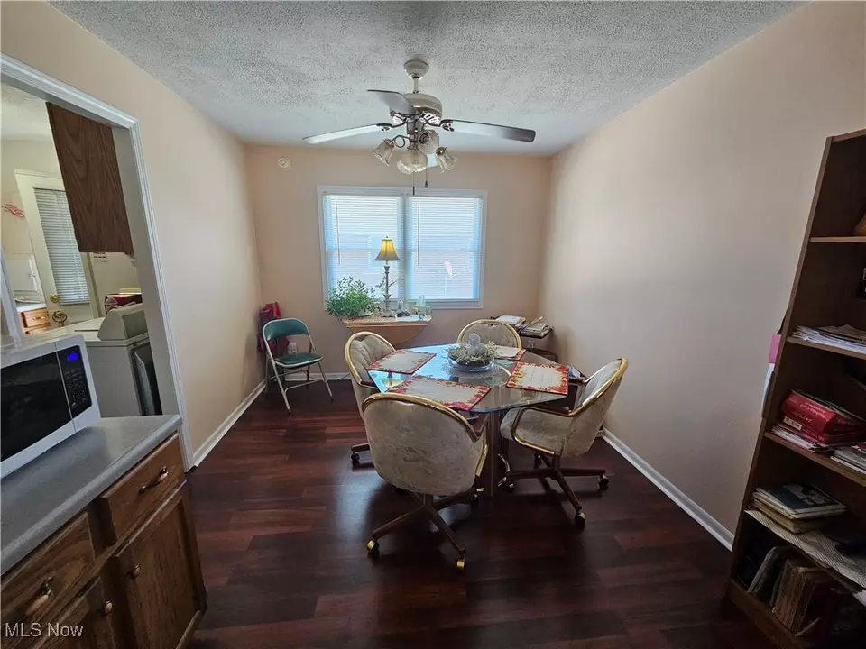 Dining - 6359 Old York Rd, Parma Heights, OH 44130 photo 2 of 3