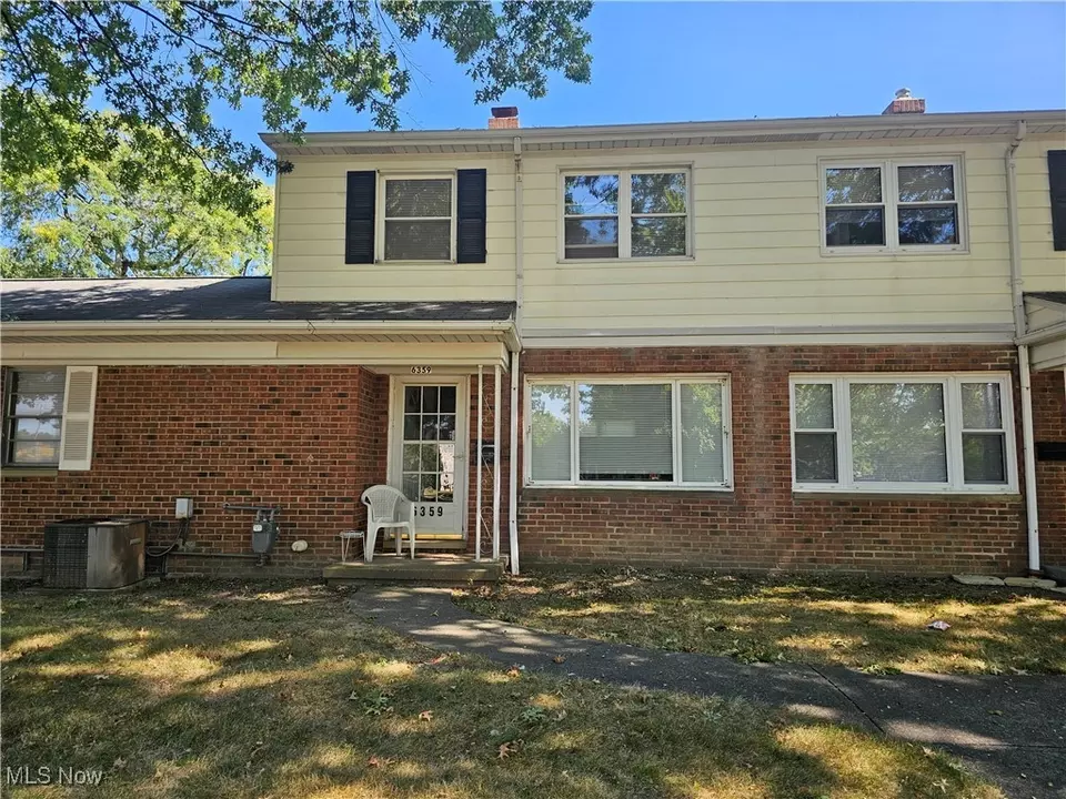 Exterior - 6359 Old York Rd, Parma Heights, OH 44130 photo 3 of 3
