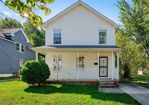 9622 Aetna Rd, Cleveland, OH 44105