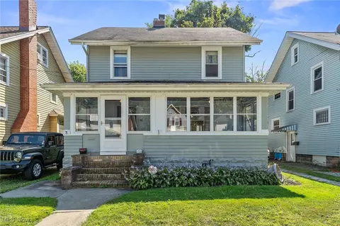 48 Lusard St, Painesville, OH 44077