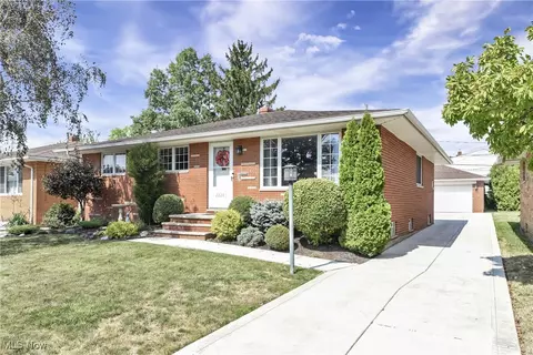 12203 Havana Rd, Garfield Heights, OH 44125