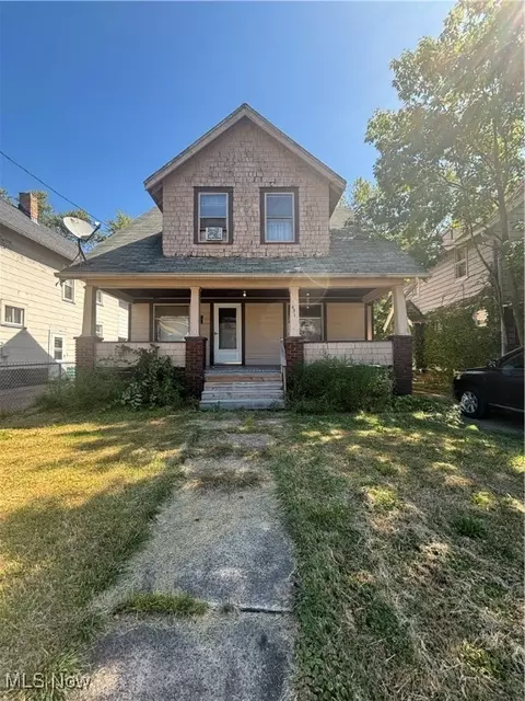 451 Homewood Ave SE, Warren, OH 44483