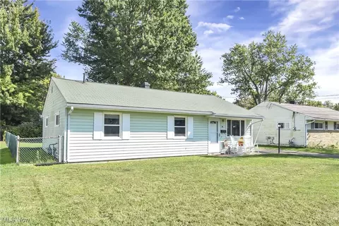 931 West Dr, Sheffield Lake, OH 44054