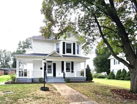 1010 W Virginia Ave, Parkersburg, WV 26104