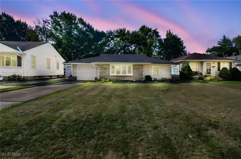 11043 Meadowbrook Dr, Parma Heights, OH 44130