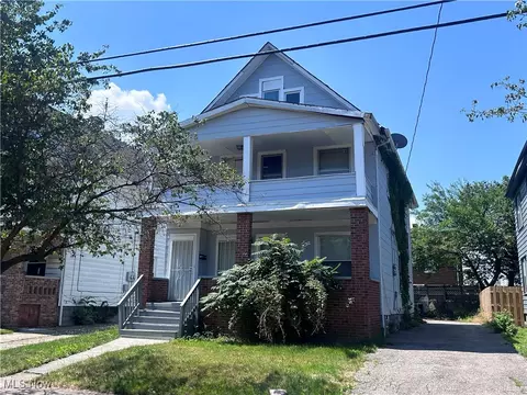 924 Stevenson Rd, Cleveland, OH 44110