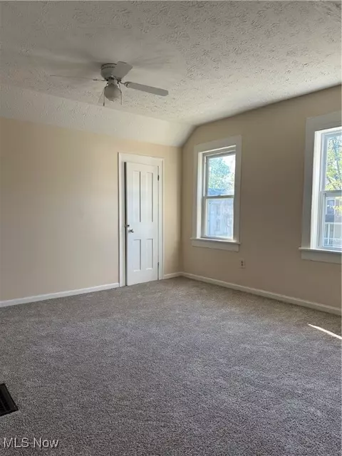 Bedroom - 345 9th St, Elyria, OH 44035 photo 4 of 5