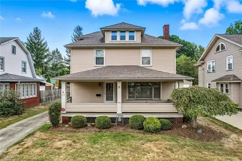 210 Fairmount Ave NE, Warren, OH 44483