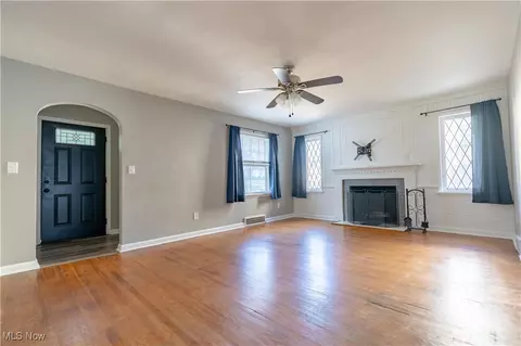 Living - 418 Korman Ave NE, Massillon, OH 44646 photo 3 of 3