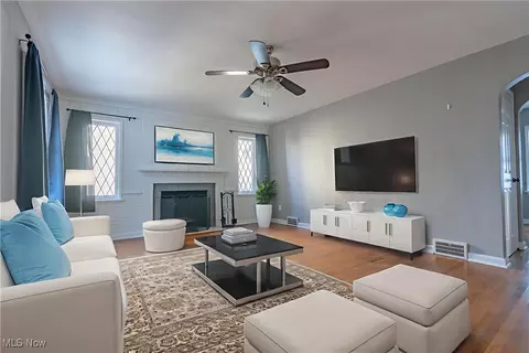 Living - 418 Korman Ave NE, Massillon, OH 44646 photo 1 of 3