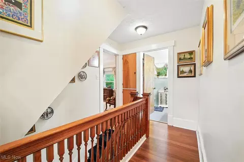 Entry Way - 4566 River St, Willoughby, OH 44094 photo 6 of 10