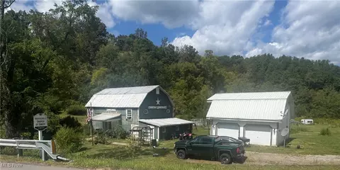 35045 State Route 800, New Matamoras, OH 45767