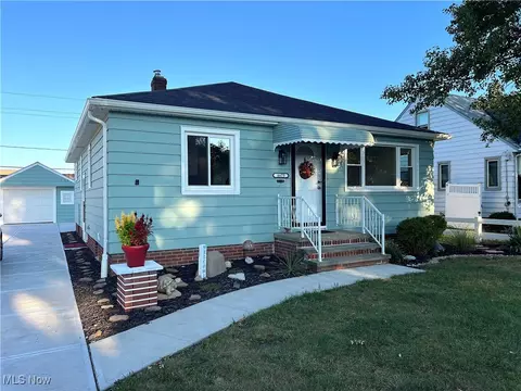 4675 Fleharty Rd, North Olmsted, OH 44070