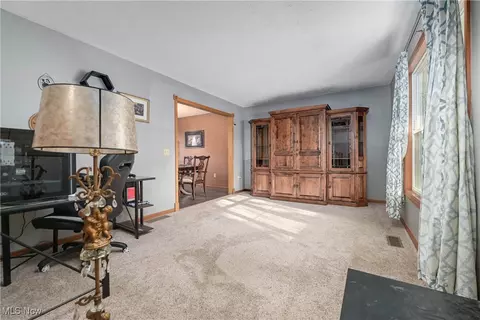 381 Alexis Dr, Elyria, OH 44035 photo 10