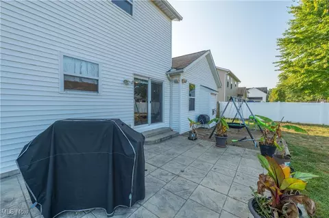 381 Alexis Dr, Elyria, OH 44035 photo 42