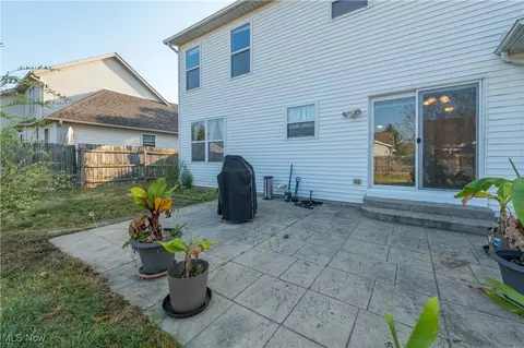 381 Alexis Dr, Elyria, OH 44035 photo 41