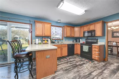 381 Alexis Dr, Elyria, OH 44035 photo 16
