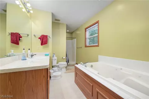 381 Alexis Dr, Elyria, OH 44035 photo 35