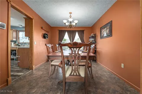 381 Alexis Dr, Elyria, OH 44035 photo 23