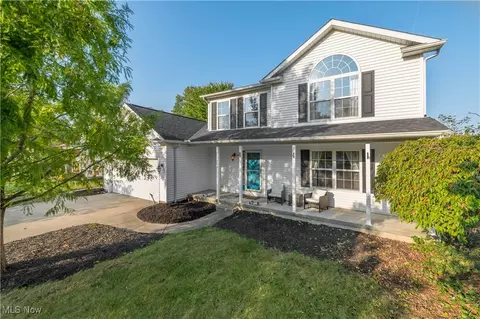 381 Alexis Dr, Elyria, OH 44035 photo 3