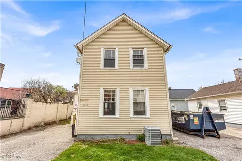 1244 W 69th St, Cleveland, OH 44102