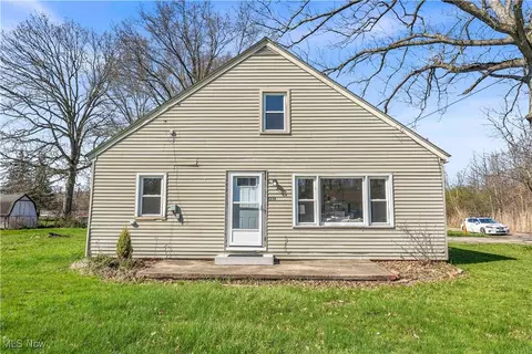 4238 Laurel Rd, Lorain, OH 44055 photo 1