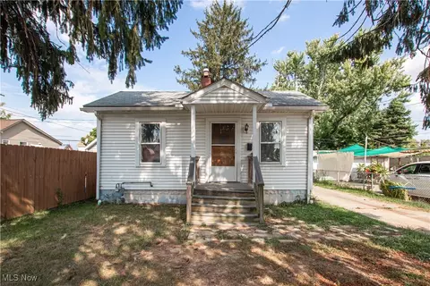 5618 Bradley Ave, Parma, OH 44129
