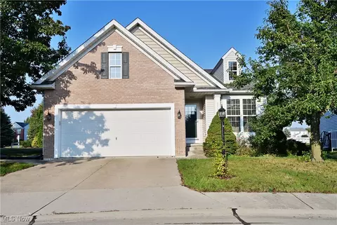 37058 Danforth Ct, North Ridgeville, OH 44039