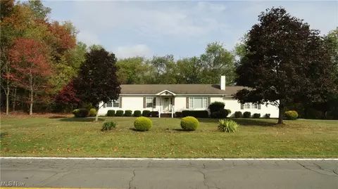 119 Allison Rd, Chester, WV 26034