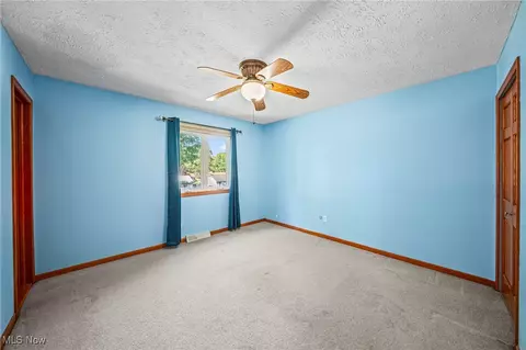 Bedroom - 7514 Brambleside Ln, Mentor, OH 44060 photo 3 of 4