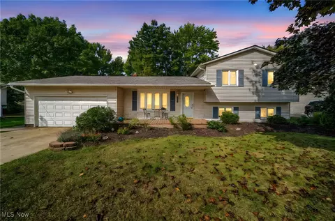 7514 Brambleside Ln, Mentor, OH 44060