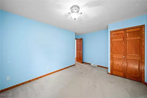 Bedroom - 7514 Brambleside Ln, Mentor, OH 44060 photo 2 of 4