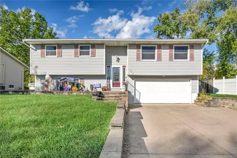 266 Bettie Ln, Brunswick, OH 44212