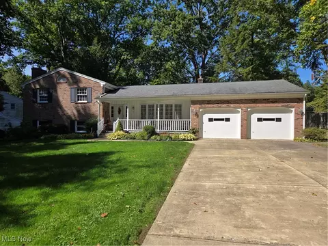 4631 Diane Dr, Ashtabula, OH 44004 photo 2